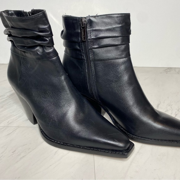 Vince Camuto Nerlinji Black Leather Bootie 7M - Picture 10 of 15